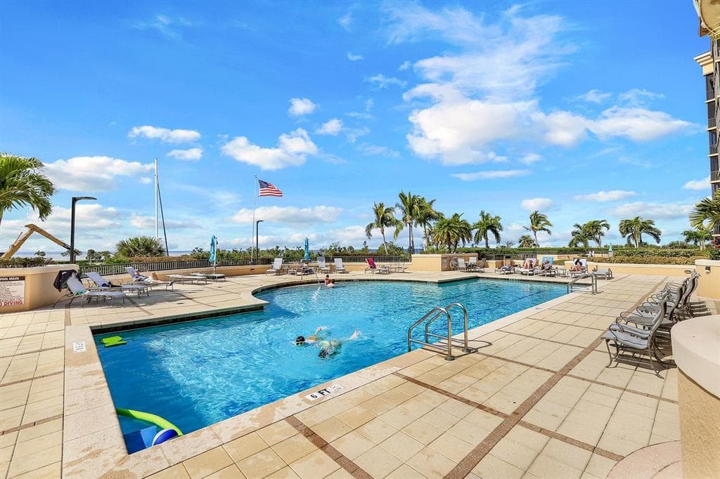 3313 SUNSET KEY CIRCLE # 404, PUNTA GORDA, FL 33955 — zdjęcie 4