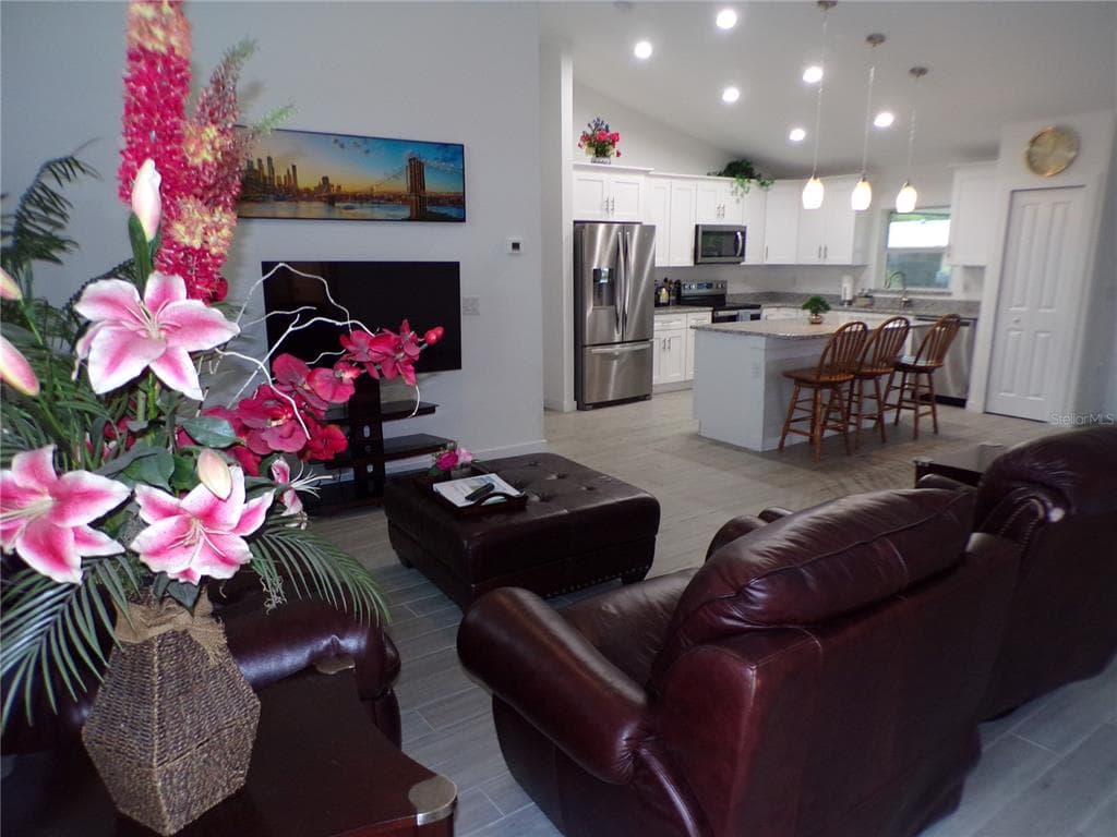 326 MILLPORT STREET NW, PORT CHARLOTTE, FL 33948 — zdjęcie 2