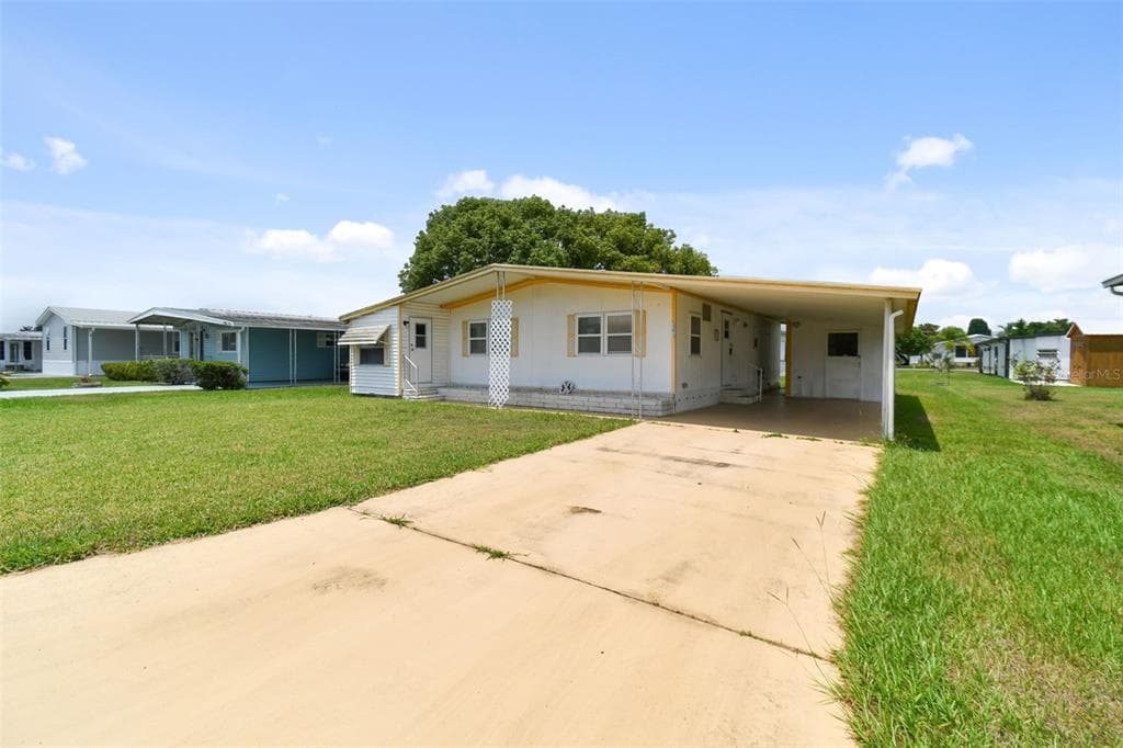 5353 COMANCHE STREET, ZEPHYRHILLS, FL 33542 — zdjęcie 2