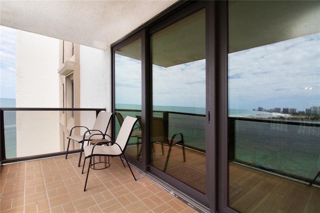 440 S GULFVIEW BOULEVARD # 1002, CLEARWATER BEACH, FL 33767 — zdjęcie 4