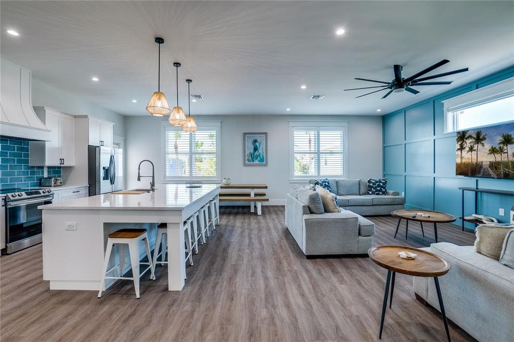 2102 AVENUE B, BRADENTON BEACH, FL 34217 — zdjęcie 5