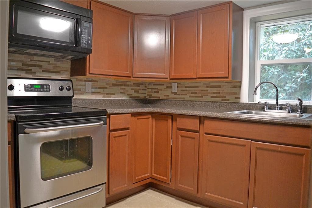 647 S DELAWARE AVENUE, DELAND, FL 32720 — zdjęcie 4