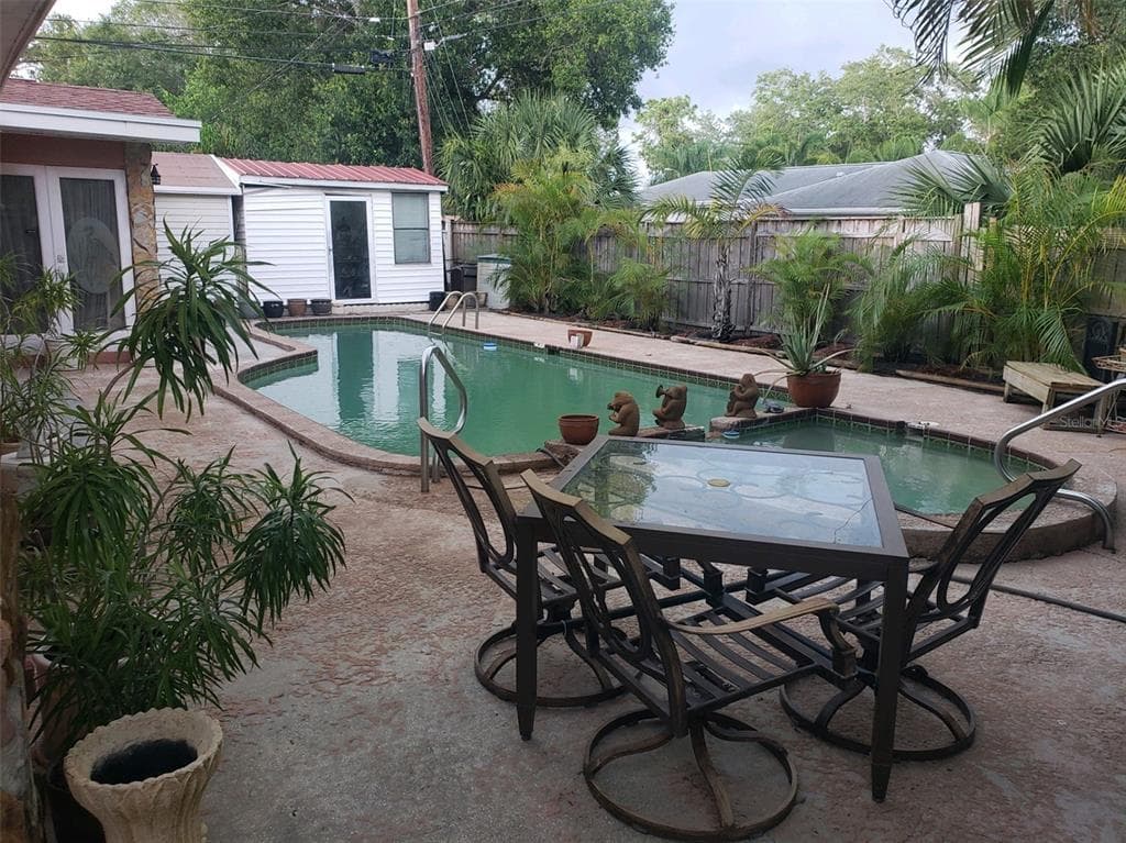 8665 MOCKINGBIRD LANE, SEMINOLE, FL 33777 — zdjęcie 2