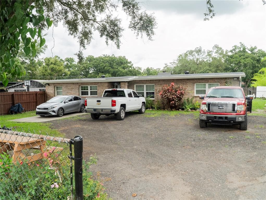 1817 DEMASTUS LANE, OCOEE, FL 34761