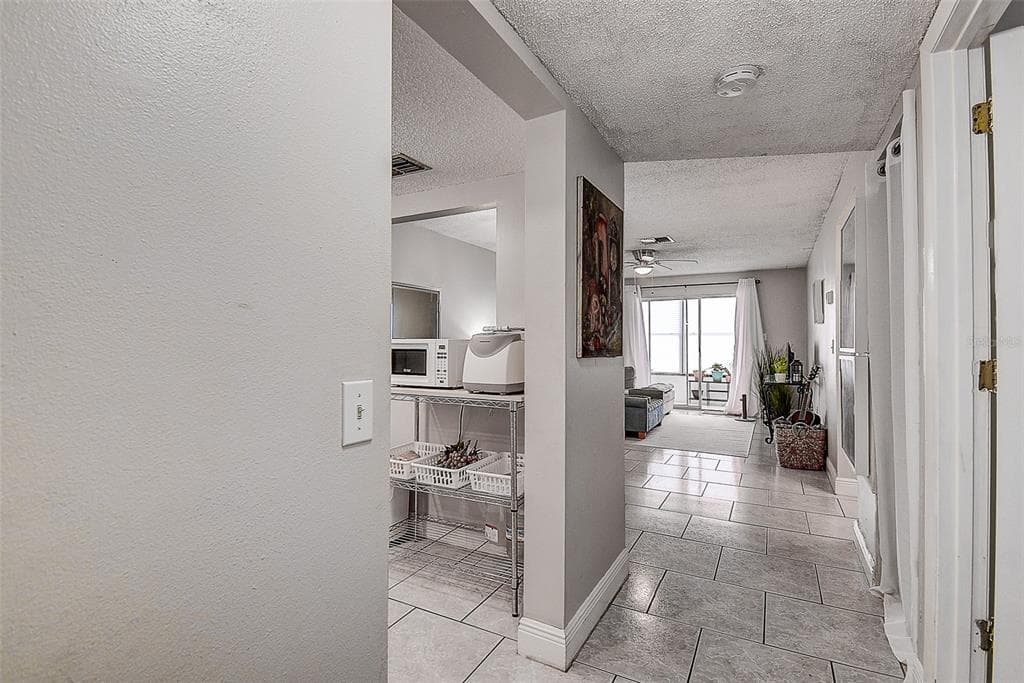 2438 ENTERPRISE ROAD # 6, CLEARWATER, FL 33763 — zdjęcie 5