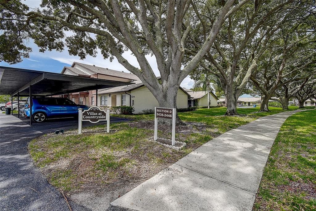 2438 ENTERPRISE ROAD # 6, CLEARWATER, FL 33763 — zdjęcie 4