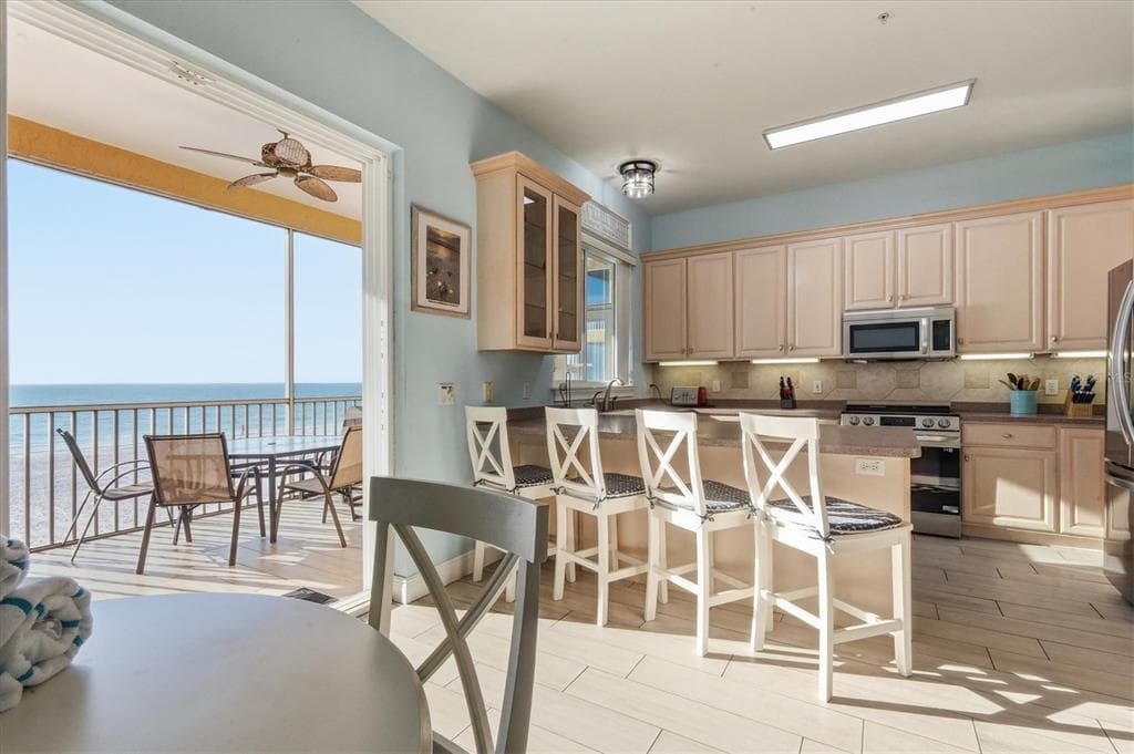 1900 GULF DRIVE N # 4, BRADENTON BEACH, FL 34217 — zdjęcie 5