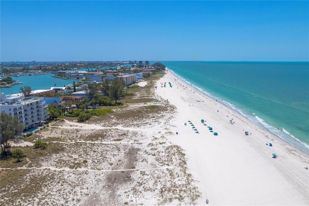 10116 GULF BOULEVARD # 403W, TREASURE ISLAND, FL 33706 — zdjęcie 5