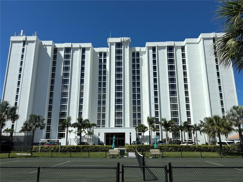 2425 GULF OF MEXICO DRIVE # 7F, LONGBOAT KEY, FL 34228