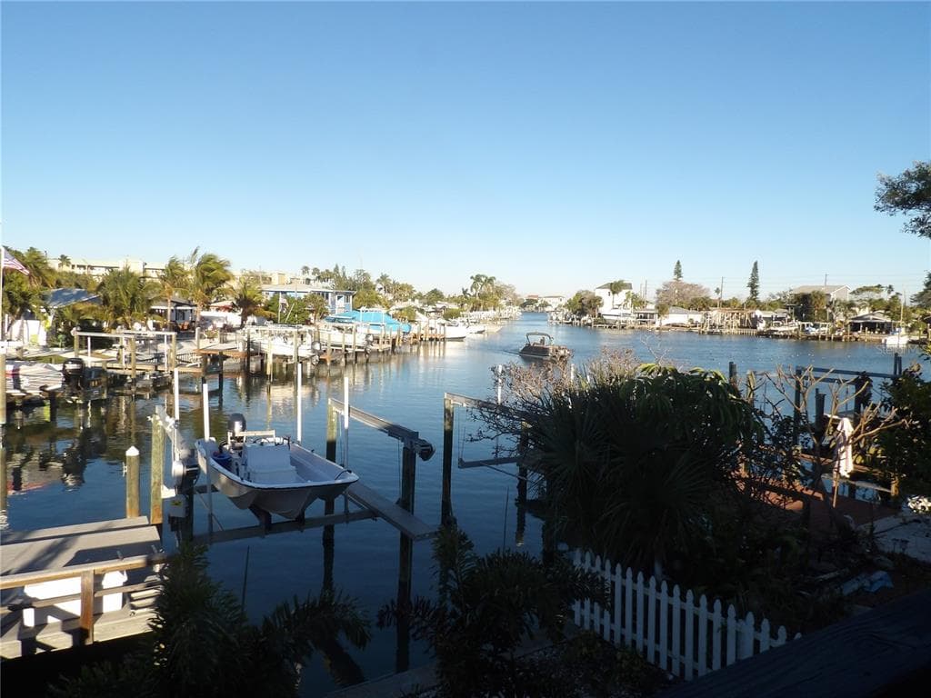 14975 1ST STREET E, MADEIRA BEACH, FL 33708 — zdjęcie 2