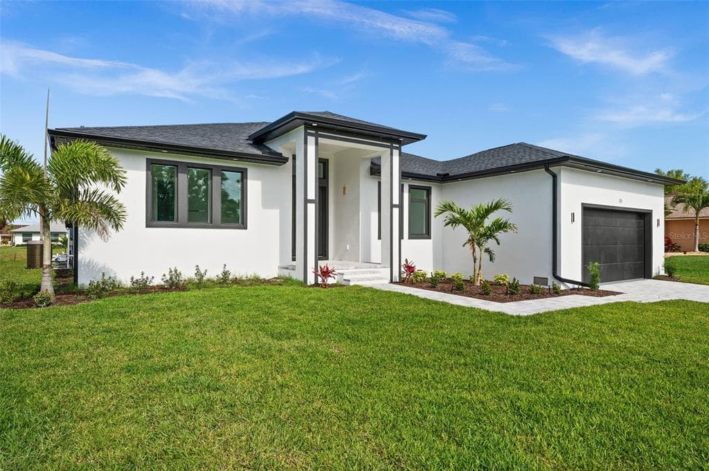 45 BUNKER LANE, ROTONDA WEST, FL 33947
