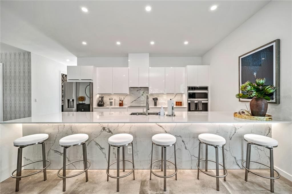 2327 HILLVIEW STREET, SARASOTA, FL 34239 — zdjęcie 3