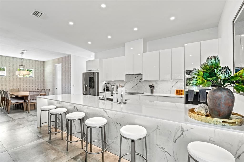 2327 HILLVIEW STREET, SARASOTA, FL 34239 — zdjęcie 5