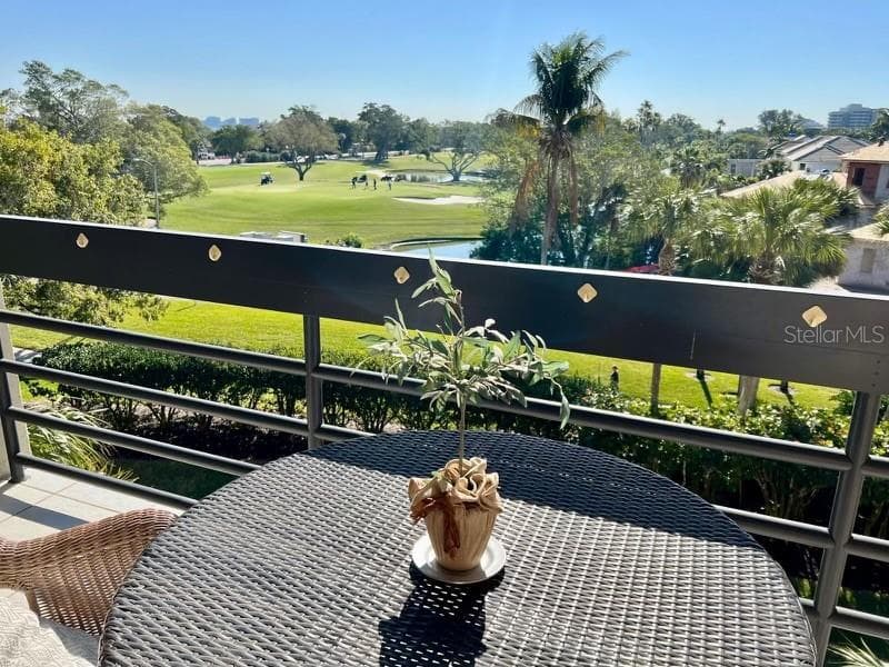 1065 GULF OF MEXICO DRIVE # 302, LONGBOAT KEY, FL 34228