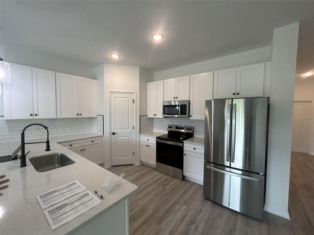 1320 RIO DE JANEIRO AVENUE, PUNTA GORDA, FL 33983 — zdjęcie 3