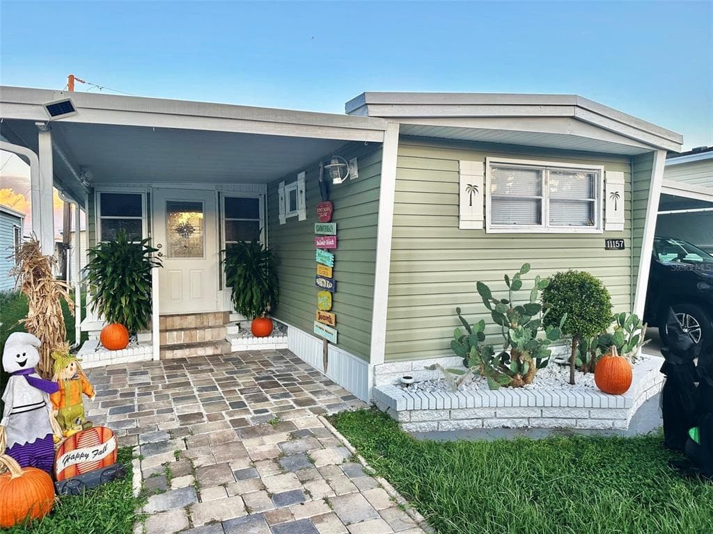 11157 102ND WAY # 213, LARGO, FL 33773