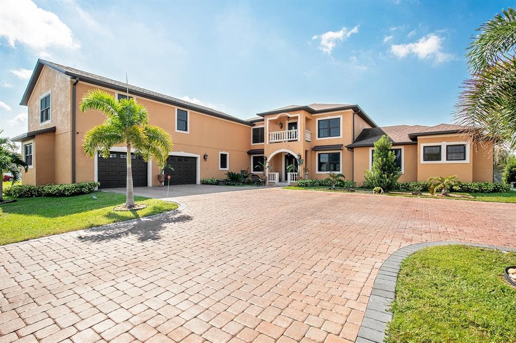 3211 LAKESHORE BOULEVARD, ST CLOUD, FL 34769