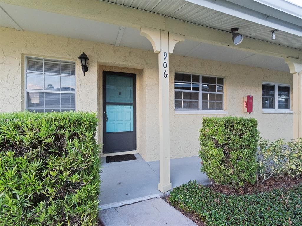 2465 NORTHSIDE DRIVE # 906, CLEARWATER, FL 33761