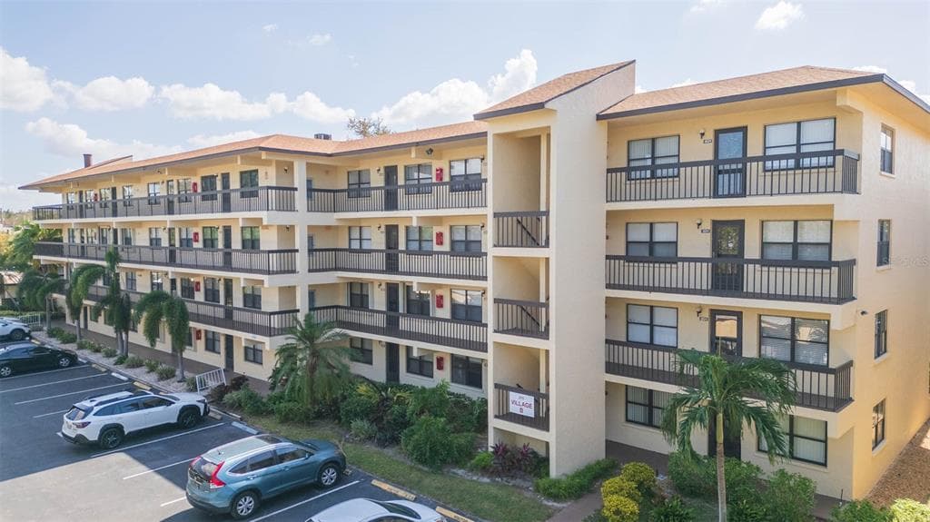 315 30 AVENUE W # B201, BRADENTON, FL 34205