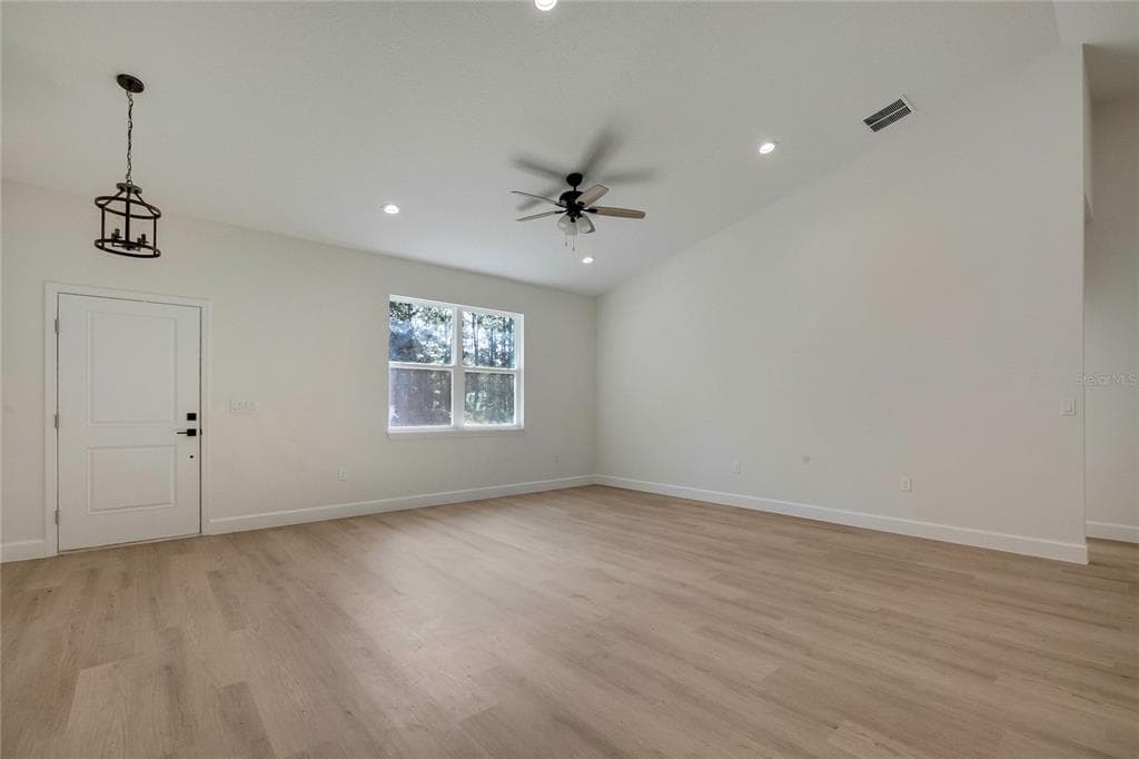 8104 N SANTOS DRIVE, CITRUS SPRINGS, FL 34434 — zdjęcie 4