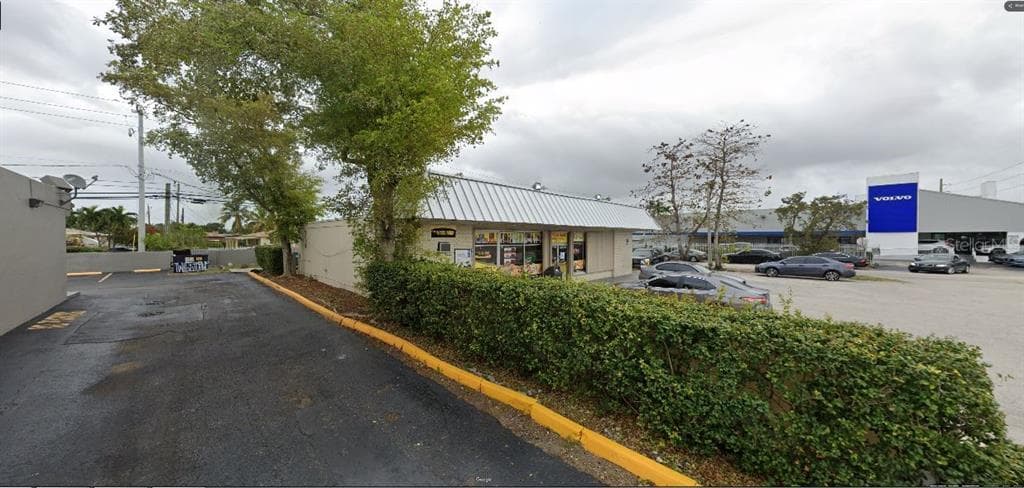 19301 NW 2ND AVENUE, MIAMI, FL 33169 — zdjęcie 5