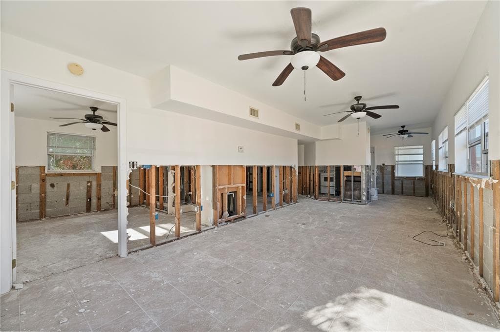23116 SENECA AVENUE, PUNTA GORDA, FL 33980 — zdjęcie 3