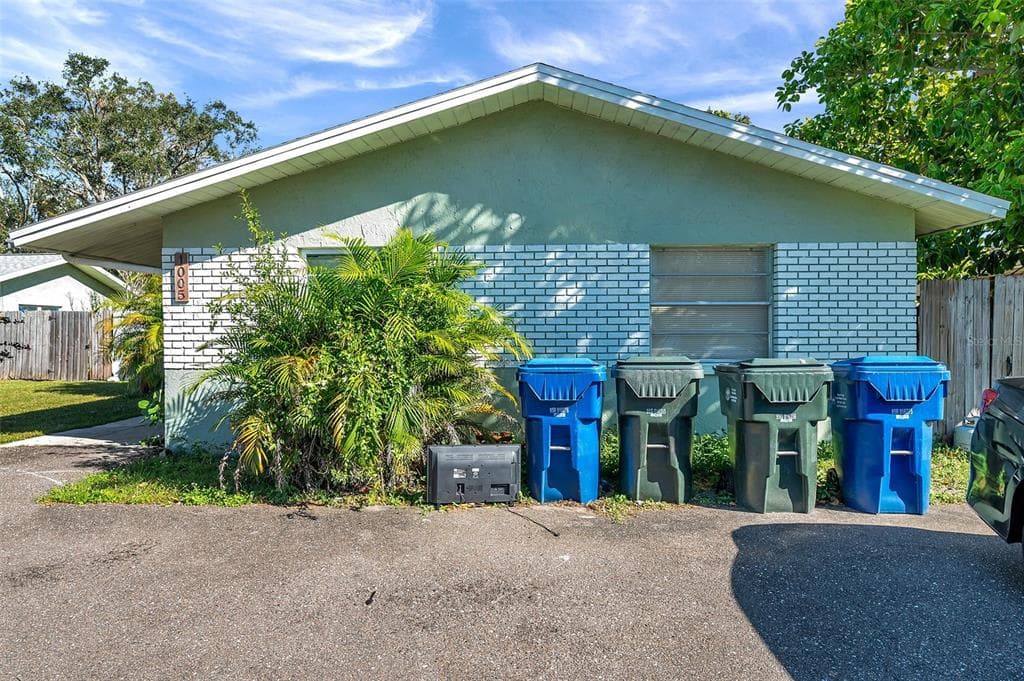 1005 LAKE PALMS DRIVE, LARGO, FL 33771 — zdjęcie 2