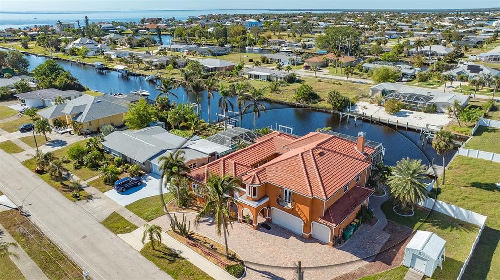 108 ROSELLE COURT, PORT CHARLOTTE, FL 33952 — zdjęcie 2