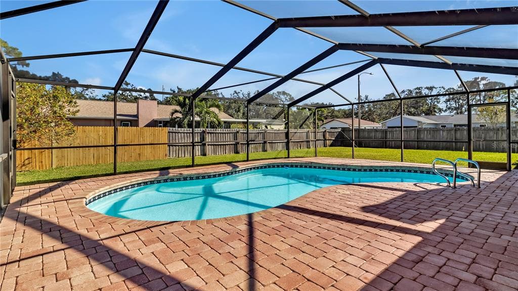 7801 17TH WAY N, ST PETERSBURG, FL 33702 — zdjęcie 3