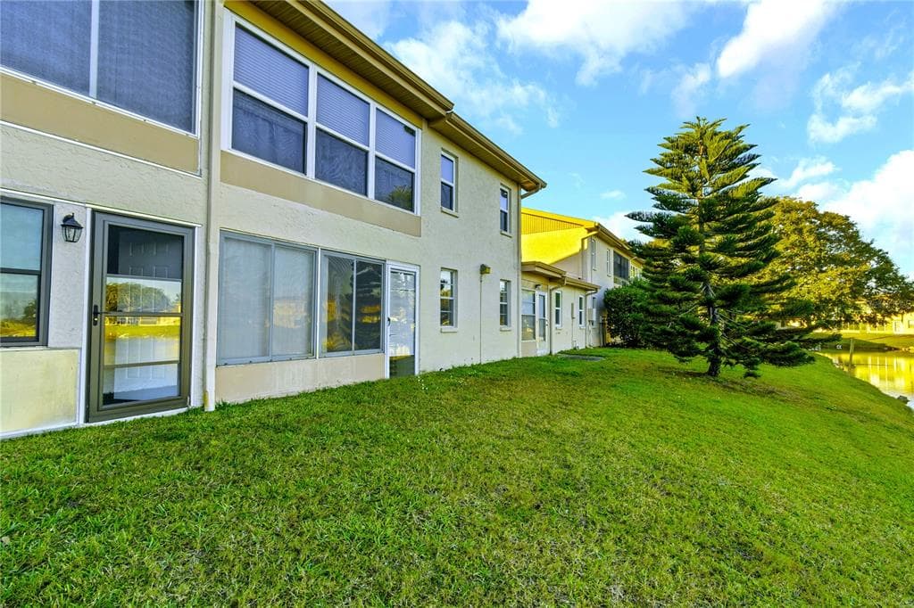 1034 BOWSPRIT LANE, HOLIDAY, FL 34691 — zdjęcie 4