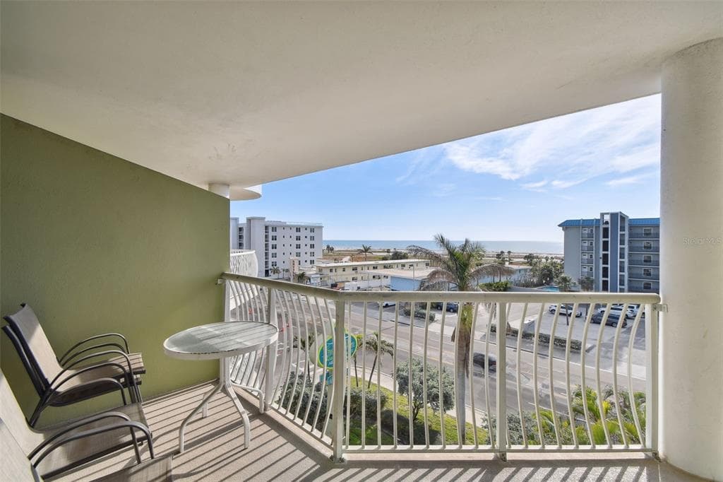 11605 GULF BOULEVARD # 502, TREASURE ISLAND, FL 33706 — zdjęcie 3