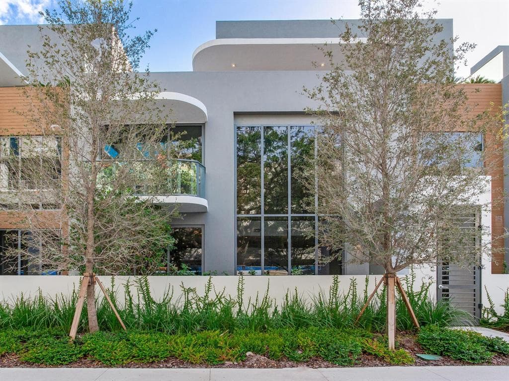 3020 W SANTIAGO STREET # 4, TAMPA, FL 33629