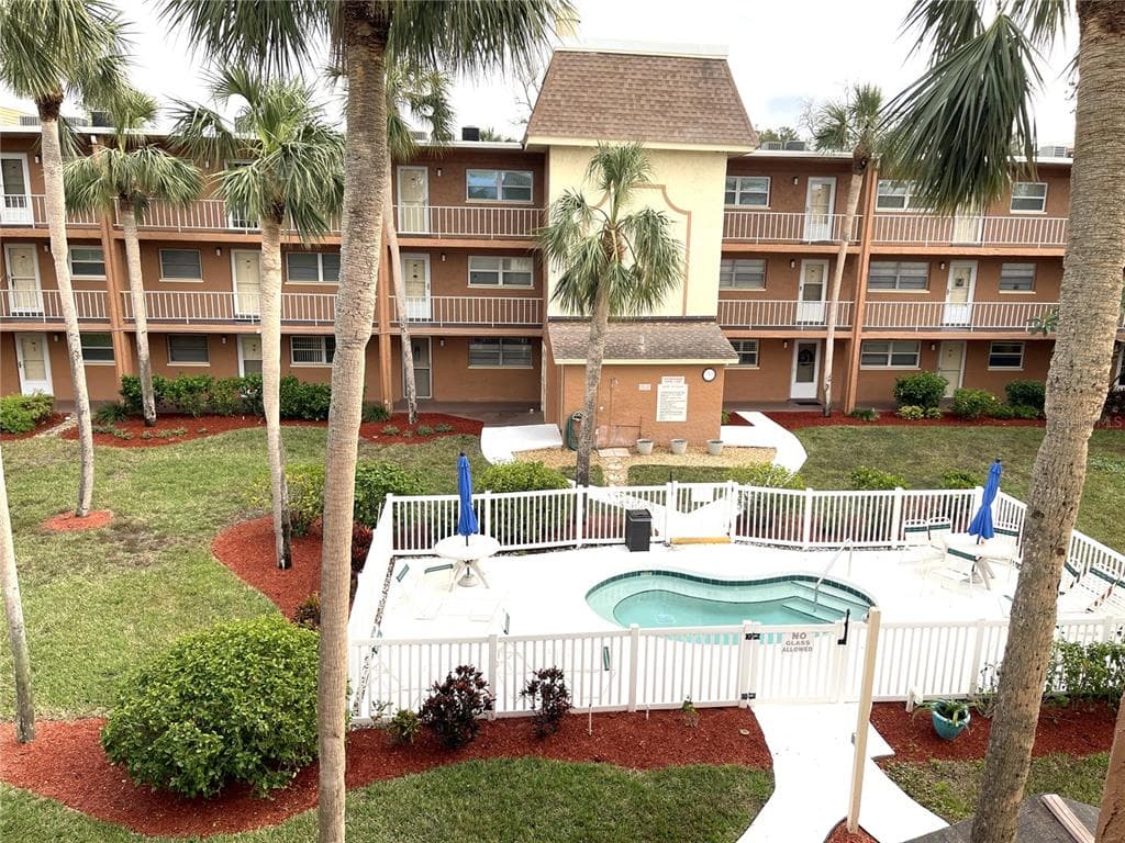 12760 INDIAN ROCKS ROAD # 562, LARGO, FL 33774
