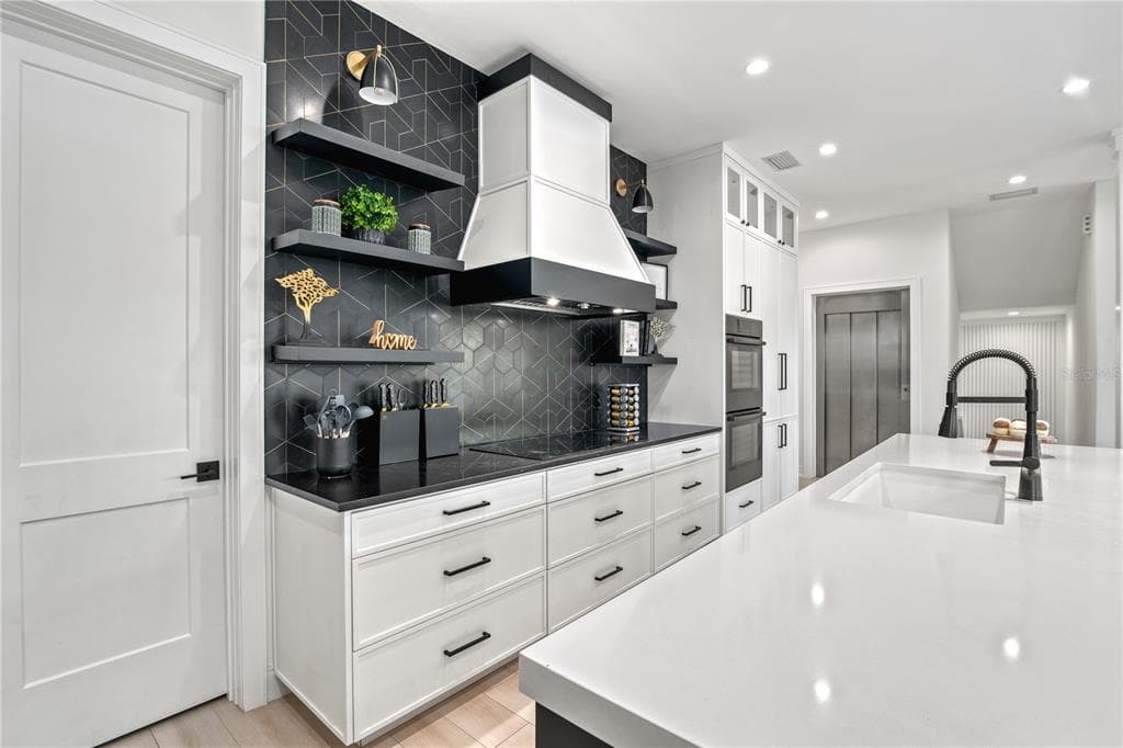 129 MCKINLEY DRIVE, SARASOTA, FL 34236 — zdjęcie 4