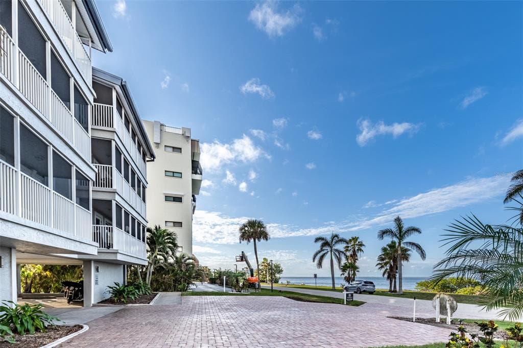 1477 PARK BEACH CIRCLE # 11, PUNTA GORDA, FL 33950
