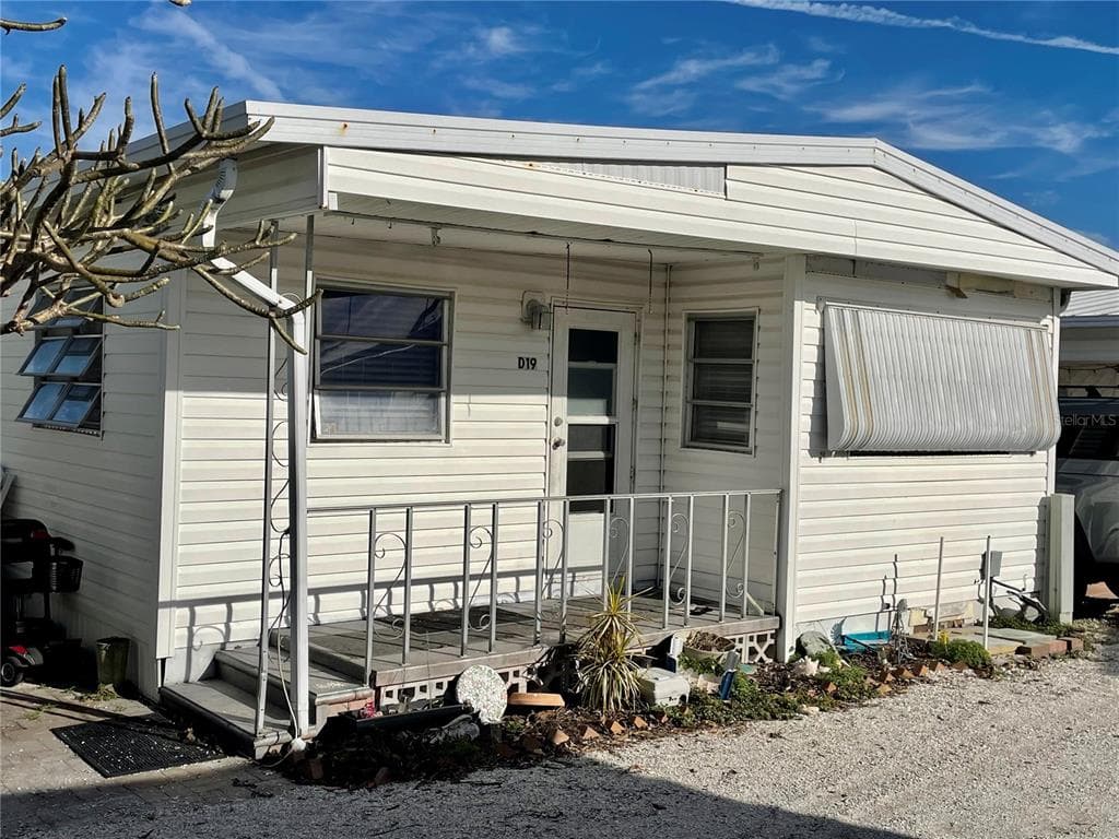 3710 GULF OF MEXICO DRIVE # D19, LONGBOAT KEY, FL 34228