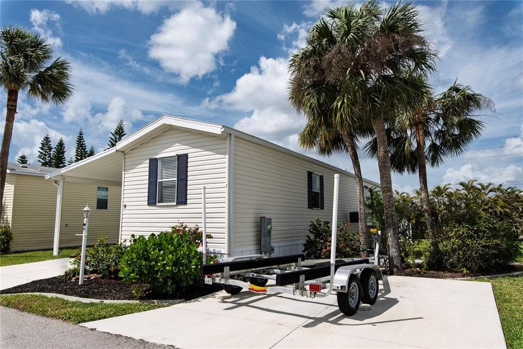 9 HOLLAND DRIVE, PUNTA GORDA, FL 33950 — zdjęcie 2