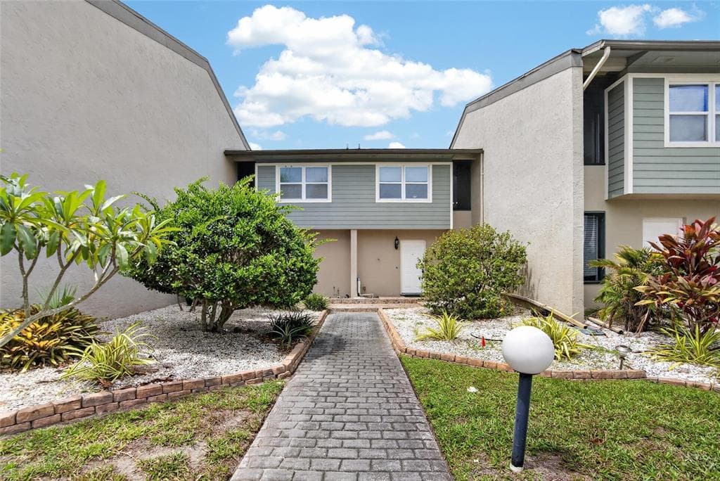 1028 APOLLO BEACH BOULEVARD # 11, APOLLO BEACH, FL 33572