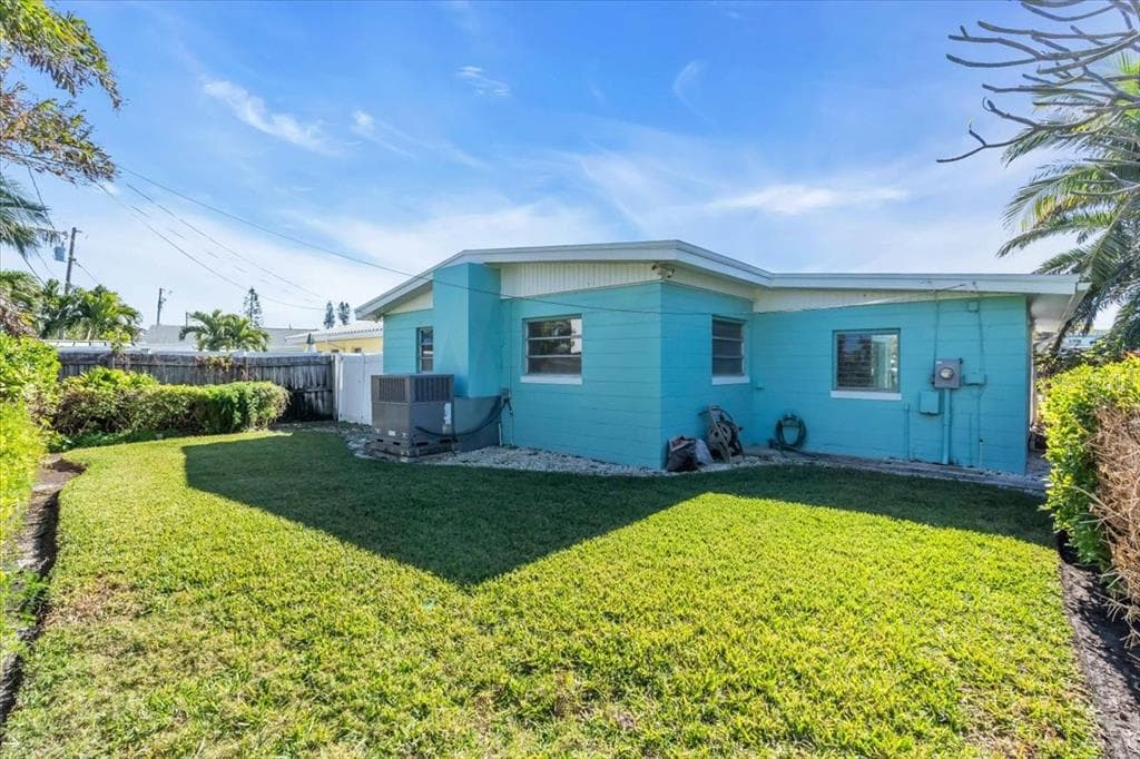 11435 2ND STREET E, TREASURE ISLAND, FL 33706 — zdjęcie 3