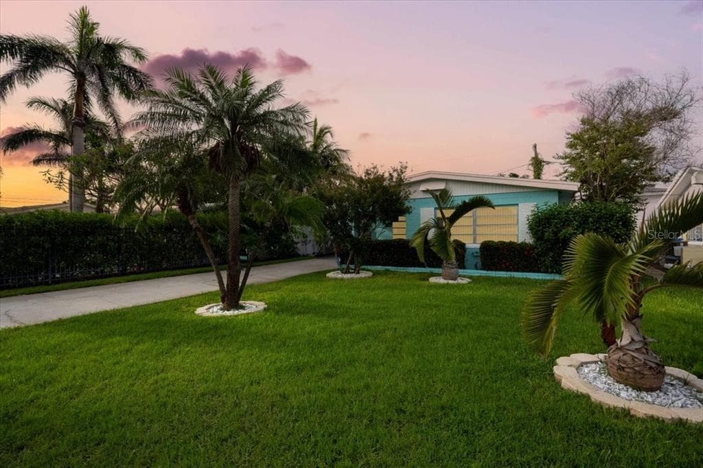 11435 2ND STREET E, TREASURE ISLAND, FL 33706