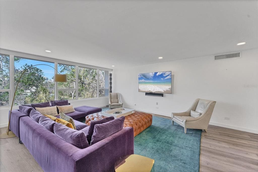 100 SANDS POINT ROAD # 323, LONGBOAT KEY, FL 34228 — zdjęcie 4