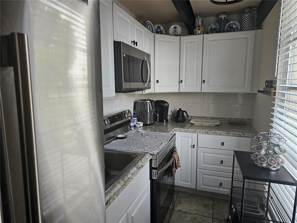 915 CLUB CIRCLE, LAKESHORE, FL 33854 — zdjęcie 5