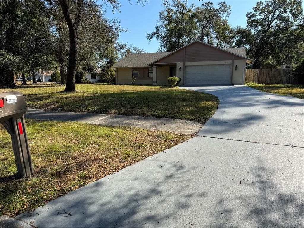 5581 AEOLUS WAY, ORLANDO, FL 32808