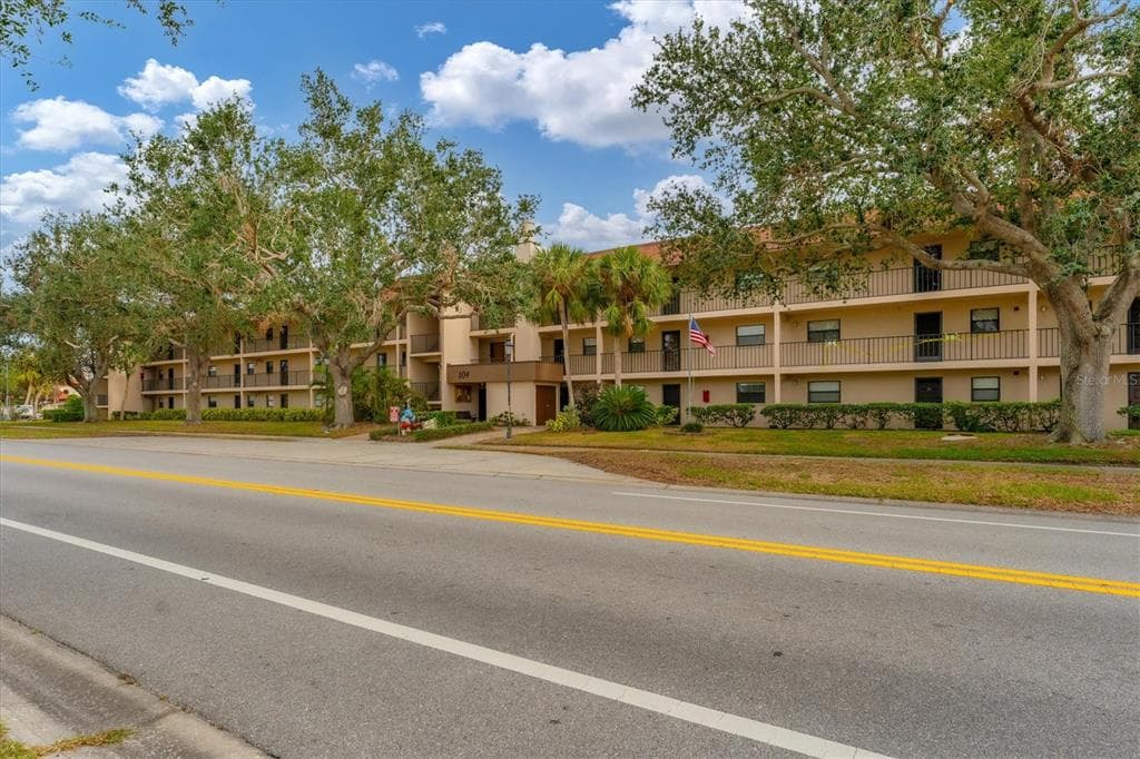 104 CAPRI ISLES BOULEVARD # 112, VENICE, FL 34292 — zdjęcie 4