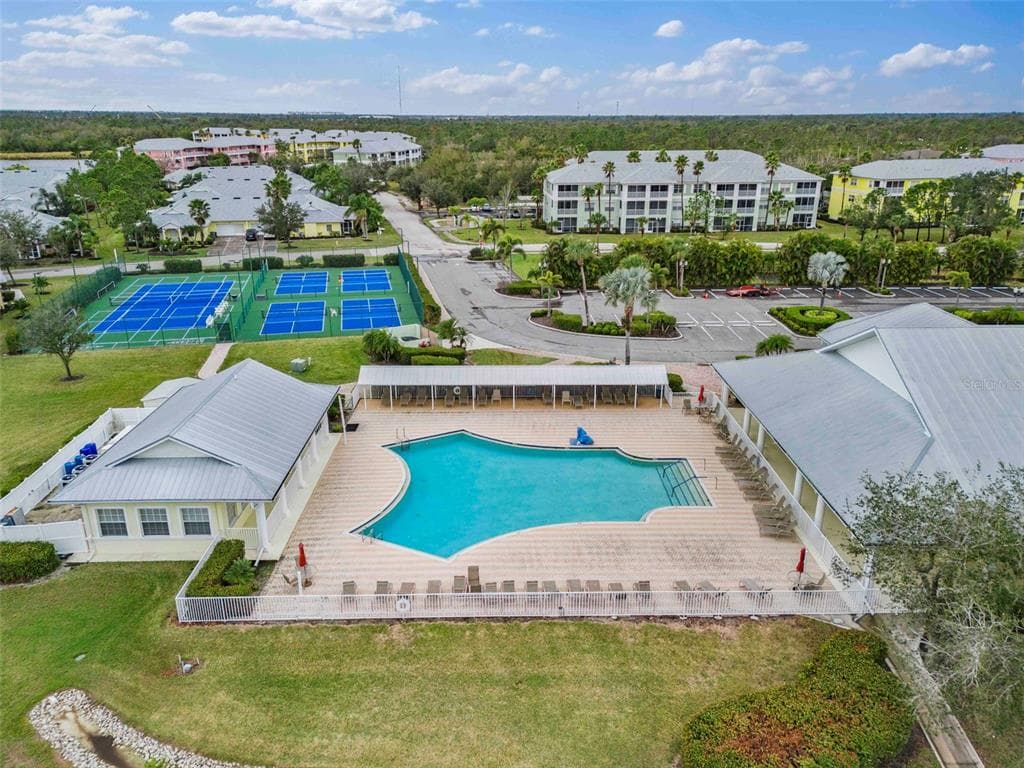 2121 HERON LAKE DRIVE # 301, PUNTA GORDA, FL 33983 — zdjęcie 2