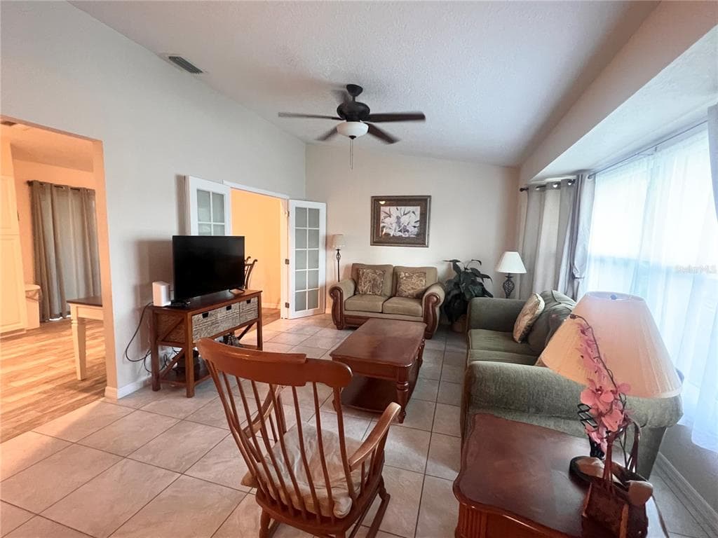 20362 EMERALD AVENUE, PORT CHARLOTTE, FL 33952 — zdjęcie 2