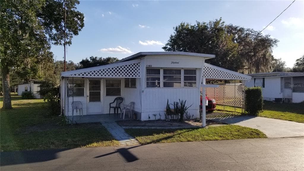 37402 HAMMOND DRIVE, ZEPHYRHILLS, FL 33541