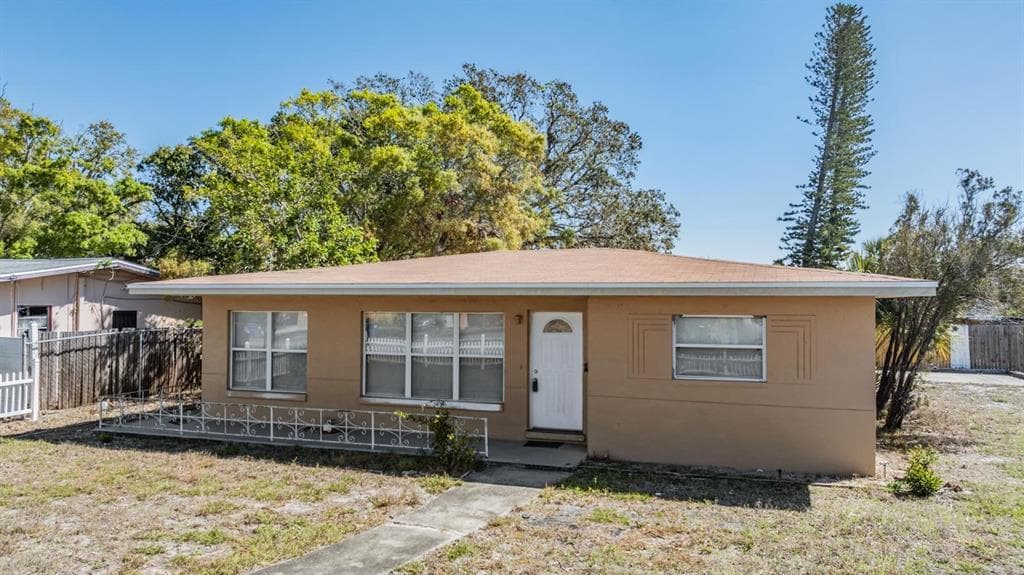 5130 DR MARTIN LUTHER KING JR ST S, ST PETERSBURG, FL 33705 — zdjęcie 3