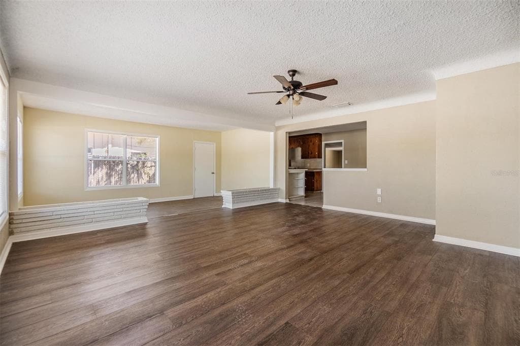 5130 DR MARTIN LUTHER KING JR ST S, ST PETERSBURG, FL 33705 — zdjęcie 5