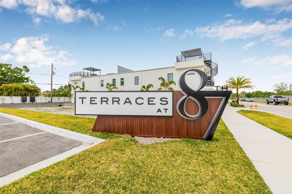 460 87TH AVENUE NORTH, ST PETERSBURG, FL 33702 — zdjęcie 5
